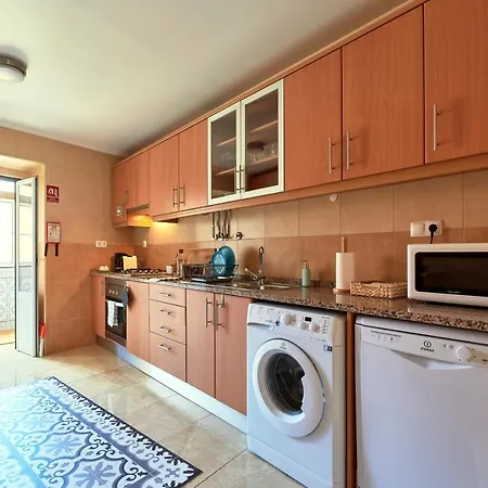 Renovated And Spacious Duplex With Patio, By Timecooler Apartman Lisboa