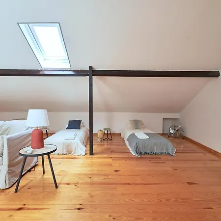 Apartmán Renovated And Spacious Duplex With Patio, By Timecooler