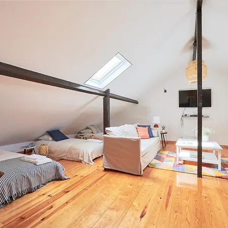 Apartmán Renovated And Spacious Duplex With Patio, By Timecooler *