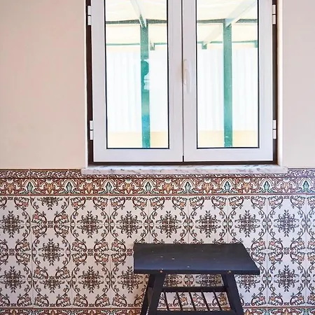 Renovated And Spacious Duplex With Patio, By Timecooler Lisbon