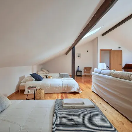 Apartment Renovated And Spacious Duplex With Patio, By Timecooler Lisbon