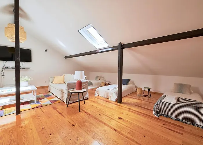 Renovated And Spacious Duplex With Patio, By Timecooler Lejlighed Lisboa