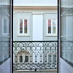 Renovated And Spacious Duplex With Patio, By Timecooler * Lizbona