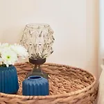 Renovated And Spacious Duplex With Patio, By Timecooler Apartament *