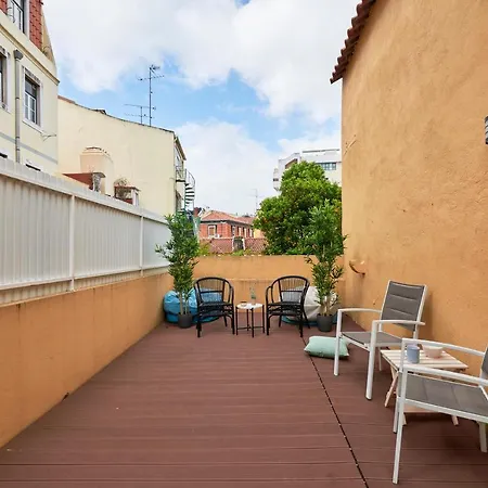 Renovated And Spacious Duplex With Patio, By Timecooler 아파트 리스본