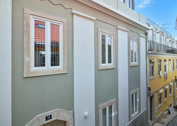 Apartamento Renovated And Spacious Duplex With Patio, By Timecooler Lisboa