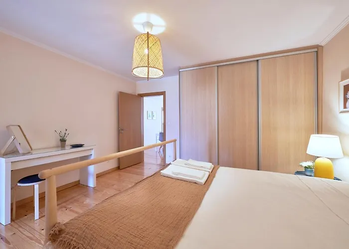 Apartmán Renovated And Spacious Duplex With Patio, By Timecooler